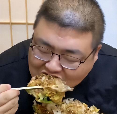 福州网红吃瓜九千仔是谁,背后的故事与影响力 第3张 福州网红吃瓜九千仔是谁,背后的故事与影响力 第3张